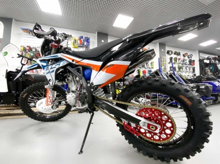Мотоцикл BSE Z8 300e 21/18