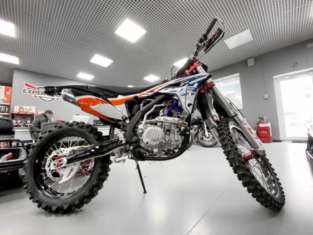Мотоцикл BSE Z8 300e 21/18