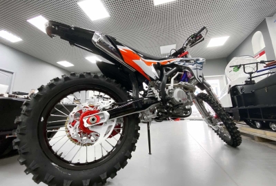Мотоцикл BSE Z8 300e 21/18